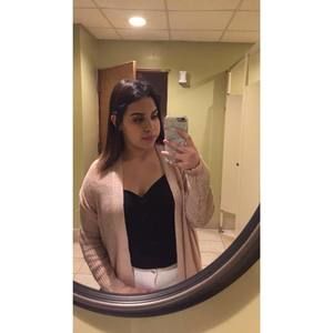 Meet your Posher, Elizabeth